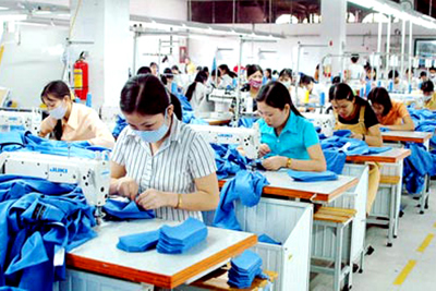  Sản xuất công nghiệp có dấu hiệu hồi phục 